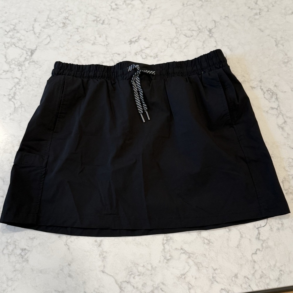 Avalanche Woman's Black Skort XL Hiking Athletic Built In Shorts
